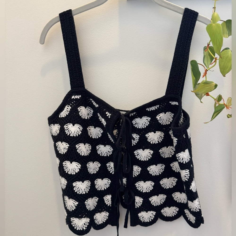 A&F Black & White Tie-Front Tank
